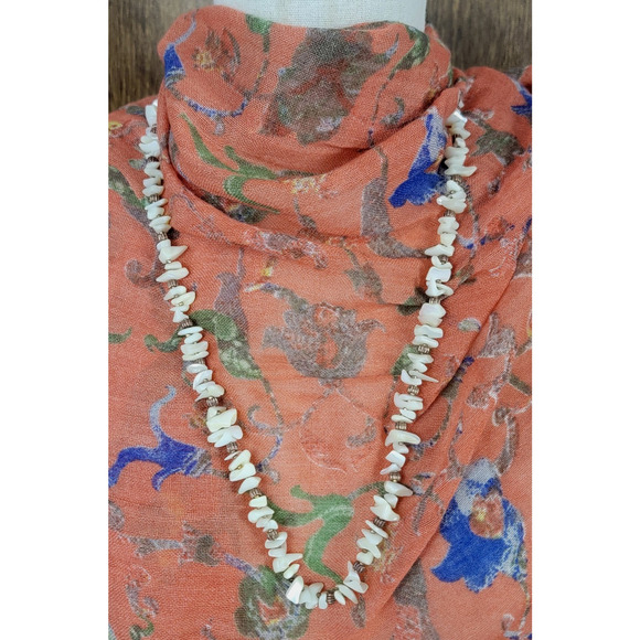 Vintage Miriam Haskell Mother of Pearl Chip Bead Necklace 29" Signed c. 1969 - Picture 2 of 8